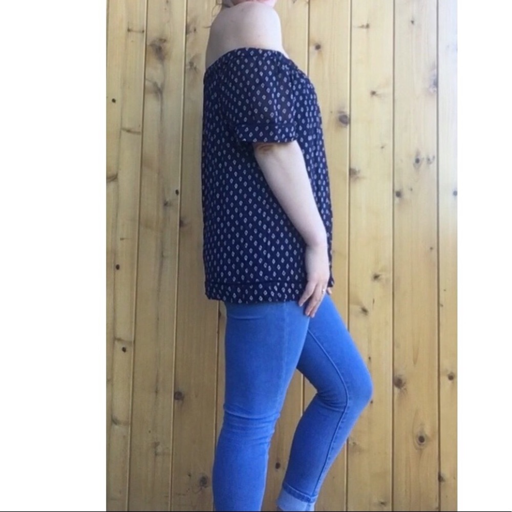 Lucky brand off the shoulder navy shirt - Picture 2 of 8